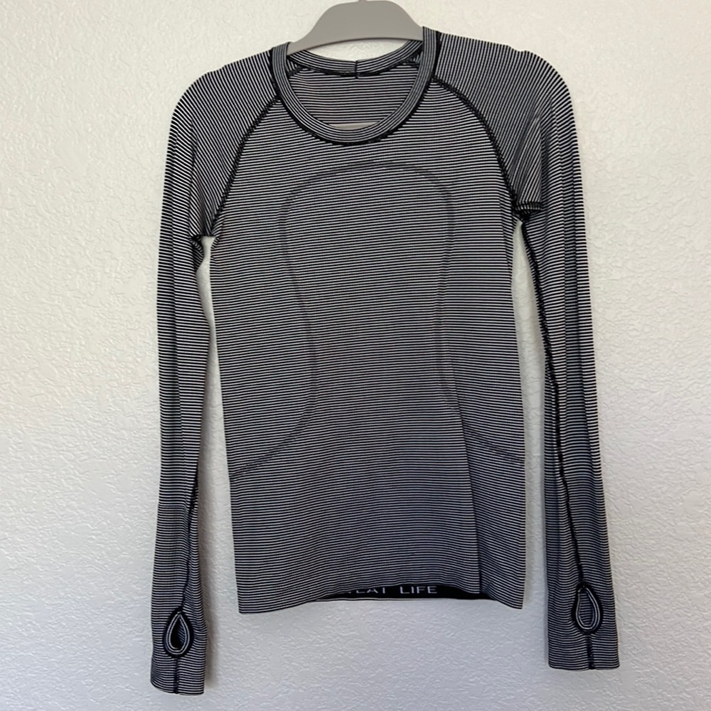 Striped Lululemon Swiftly - 6